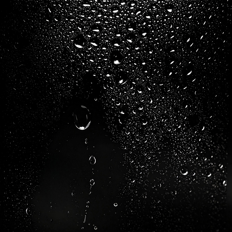 Dark-Oil-Hair-Mist-Konsistenz