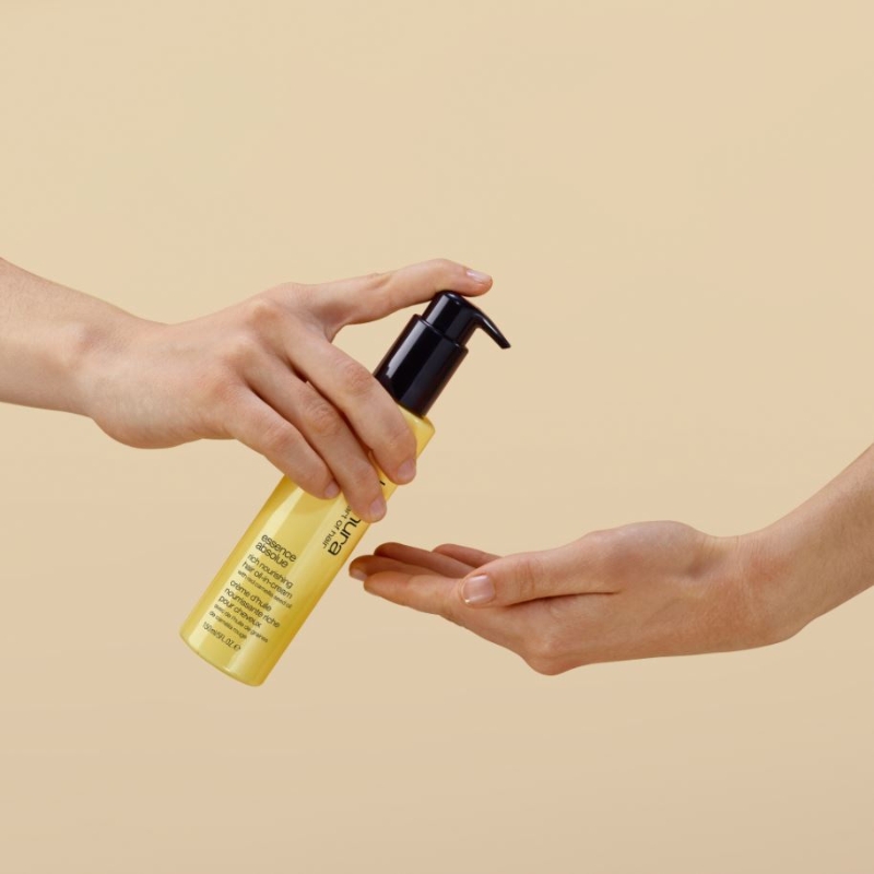 Essence Absolue Oil-In-Cream