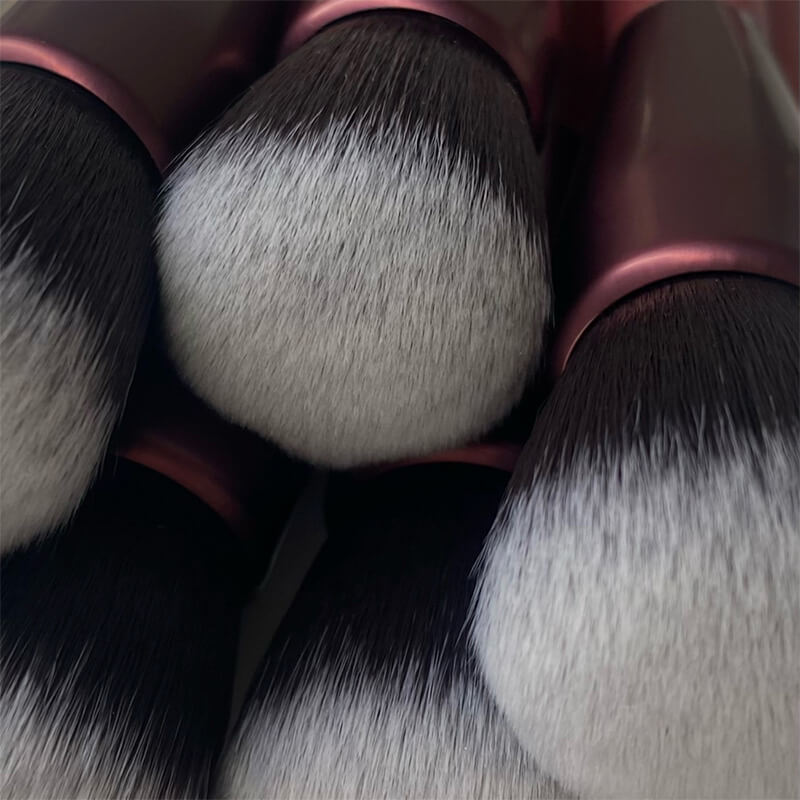 Pro Soft Kabuki Brush - 1 Stück