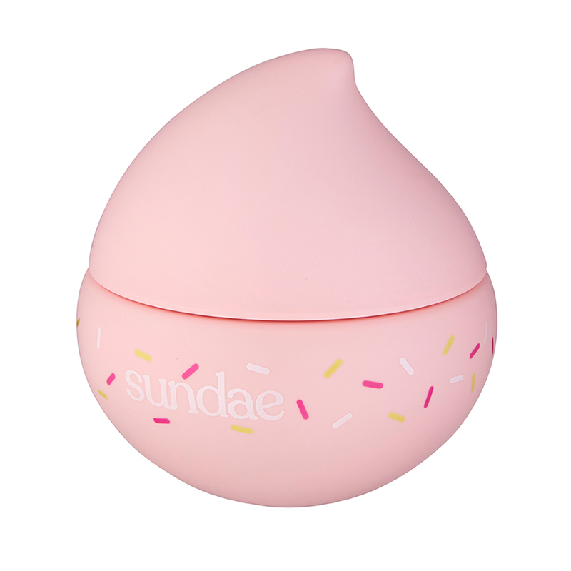 Sundae-Body-Whip-Birthday-Cake