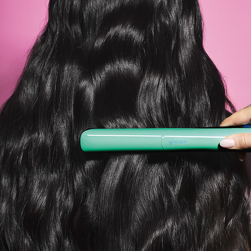 ghd-gold-Styler-in-Jelly-Mint-Model
